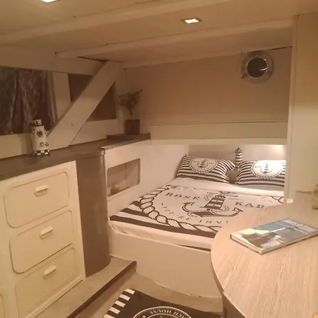 Santa-giulia Botel Propriano (Corsica)